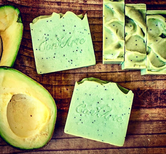 Aguacate Soap  (Avocado Oil + Shea Butter + Poppy Seeds)