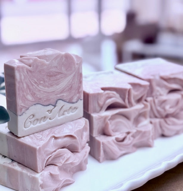 Salted ( Cabo Rojo Sea Salt + Coconut + Pink Kaolyn)