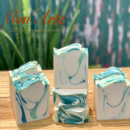 Still (Eucalyptus & Mint)