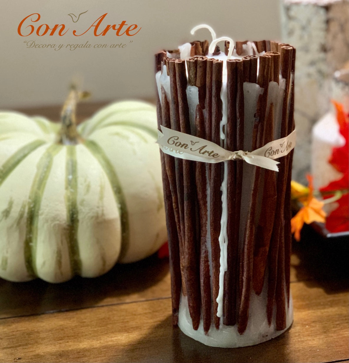 Autumn Spices Cinnamon Roll Candles